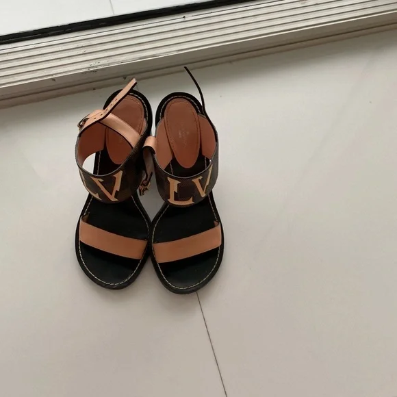 Lv shoes - Picture 8 of 10